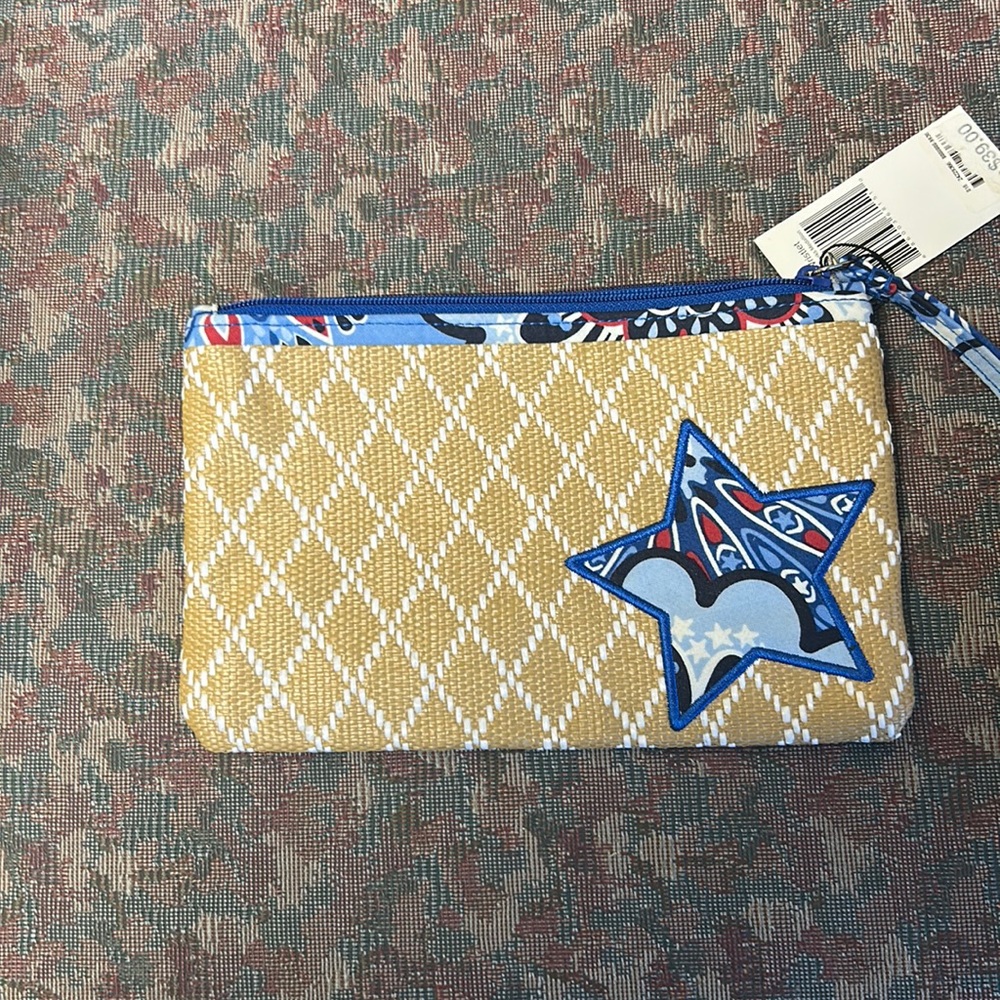 Wristlet